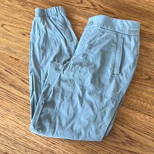 Athleta joggers size 4
